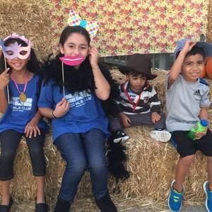 Meet your Posher, Lina